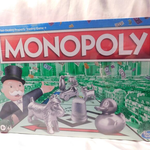 Monopoly Classic Board Game BRAND NEW - Picture 1 of 5